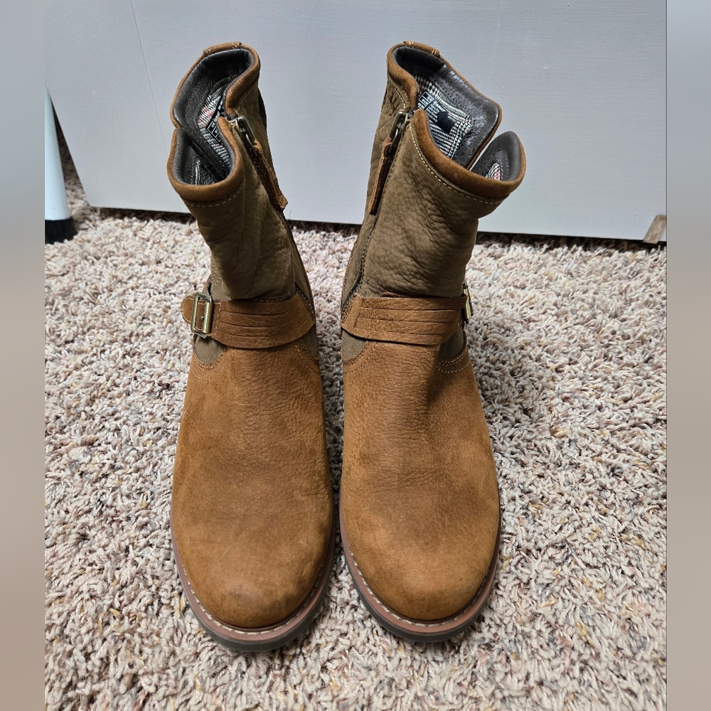 Ariat Savannah Waterproof Boot